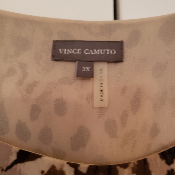 Vince Camuto Blouson Animal Print - Picture 2 of 3